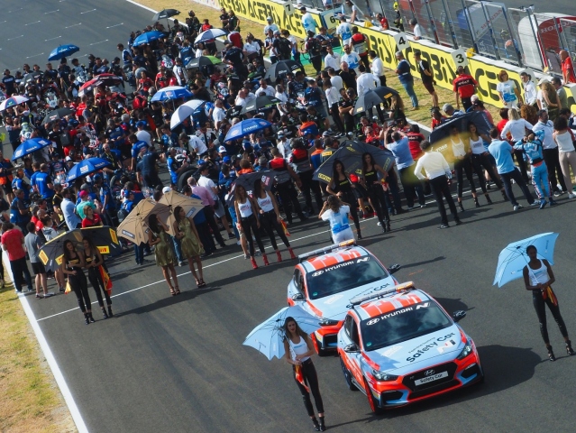 Hlavní obrázek k článku: WorldSBK 2020: Jezdci jedenácti zemí budou na gridu