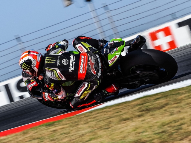 Hlavní obrázek k článku: Superpole vyhrál Rea před Sykesem a Cortesem