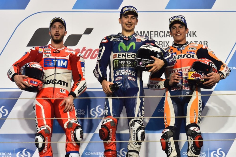 MotoGP-Losail: Mistr světa Jorge Lorenzo potvrdil roli favorita - 8 - motogp race lorenzo win