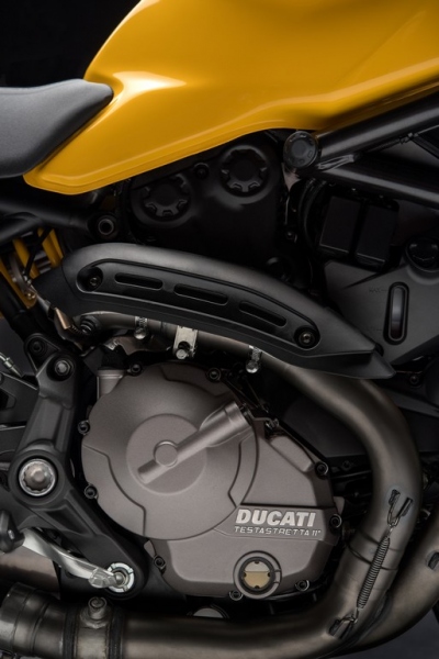 Ducati Monster 821 2018: s novým TFT displejem - 24 - 1 2018 Monster 821 Ducati (18)