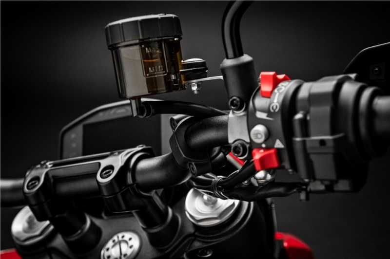 Ducati Hypermotard 950: driftování zaručeno - 26 - 1 2019 Ducati 950 Hypermotard (23)