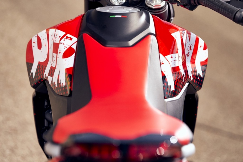 Ducati Hypermotard 950 RVE: Graffiti design - 10 - 1 2020 Ducati Hypermotard 950 RVE (20)
