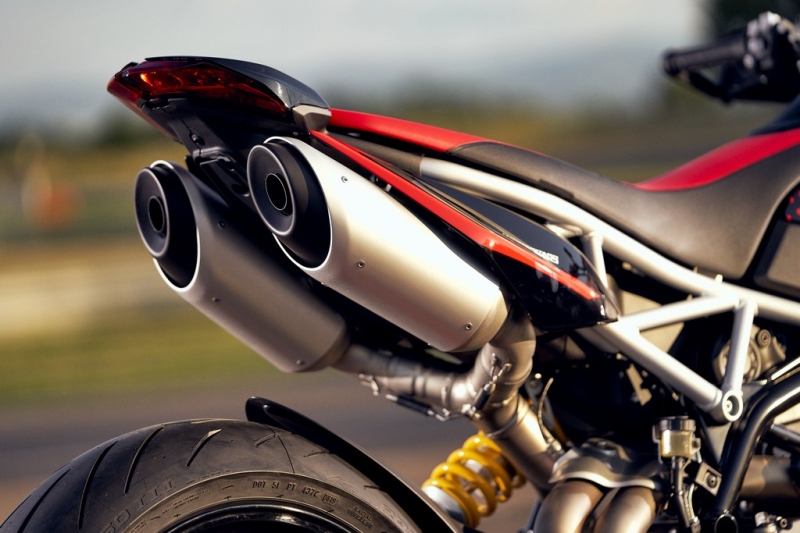 Ducati Hypermotard 950 RVE: Graffiti design - 13 - 1 2020 Ducati Hypermotard 950 RVE (4)