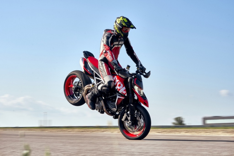 Ducati Hypermotard 950 RVE: Graffiti design - 4 - 1 2020 Ducati Hypermotard 950 RVE (12)