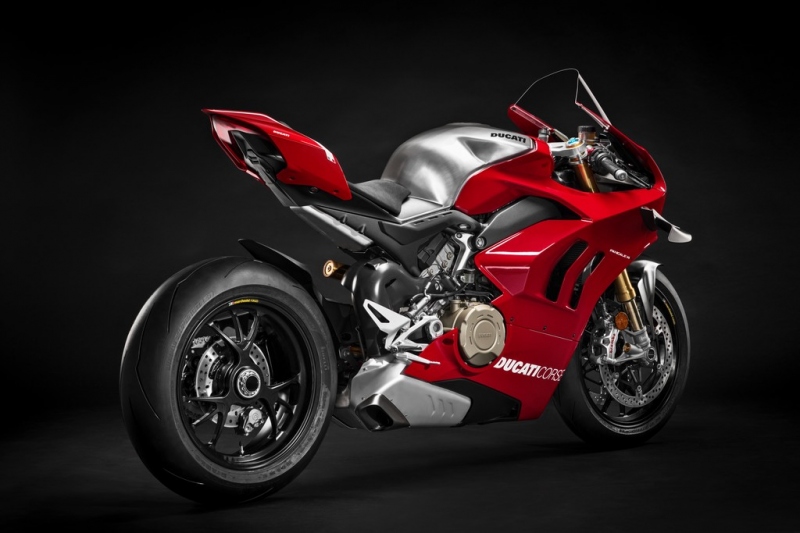 Ducati Panigale V4 2020: s aerodynamickými křidýlky - 27 - 1 2020 Ducati Panigale V4R (6)