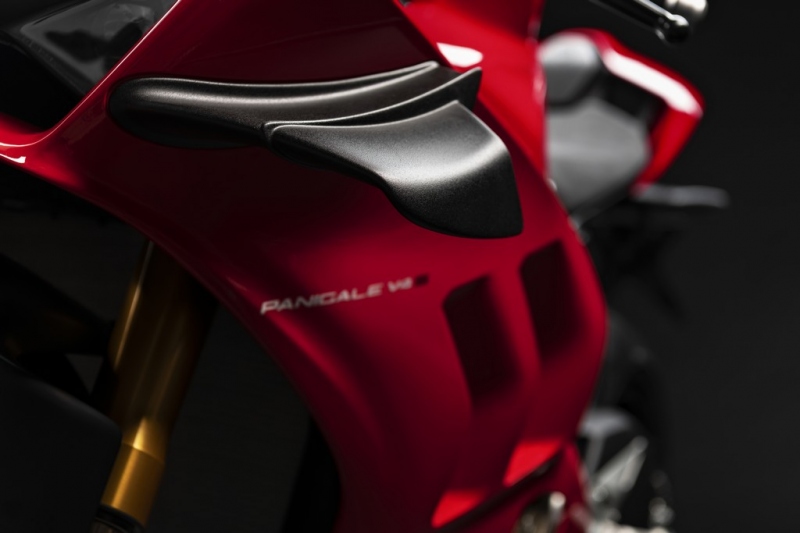 Ducati Panigale V4 2020: s aerodynamickými křidýlky - 6 - 1 2020 Ducati Panigale V4 (3)