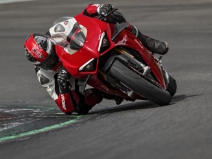 Ducati Panigale V4 2020: s aerodynamickými křidýlky