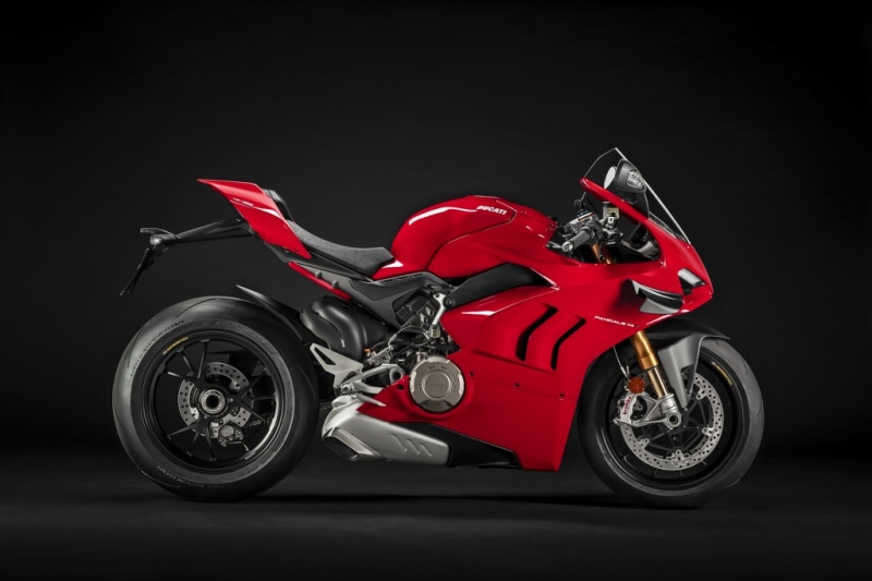 Ducati Panigale V4 2020: s aerodynamickými křidýlky - 7 - 1 2020 Ducati Panigale V4 (4)