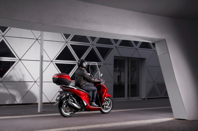 Honda SH125i 2020: s výkonnějším motorem - 18 - 1 2020 Honda SH125i (20)