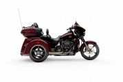 1 2021 Harley Davidson CVO Tri Glide