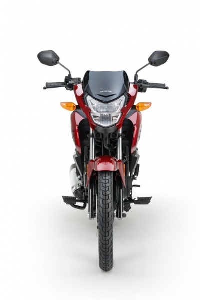 Honda CB125F 2021: motorka pro začátečníky - 5 - 1 2021 Honda CB125F (7)
