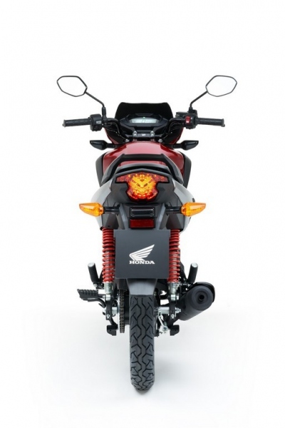 Honda CB125F 2021: motorka pro začátečníky - 6 - 1 2021 Honda CB125F (5)