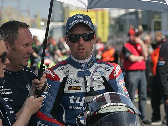 Hlavní obrázek k článku: NW200: Alastair Seeley vyhrál po 18., 12. Červený, 14. Bičiště