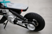 1 BMW Concept CE 02 elektromotocykl (9)