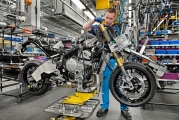 1 BMW Motorrad tovarna Berlin (34)