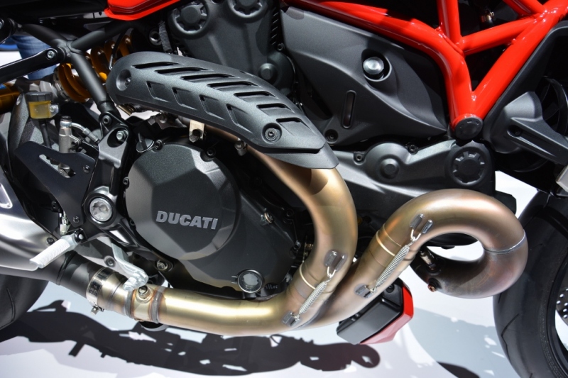 Ducati Monster 1200 R 2016: fotogalerie z představení - 8 - Ducati Monster 1200R 2016 DSC_8318 (1024x683)