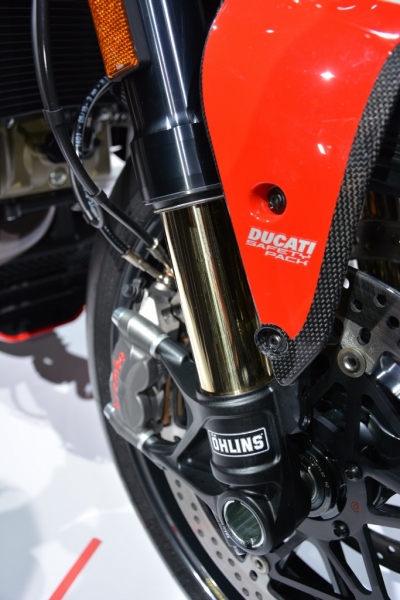 Ducati Monster 1200 R 2016: fotogalerie z představení - 18 - Ducati Monster 1200R 2016 DSC_8330 (683x1024)