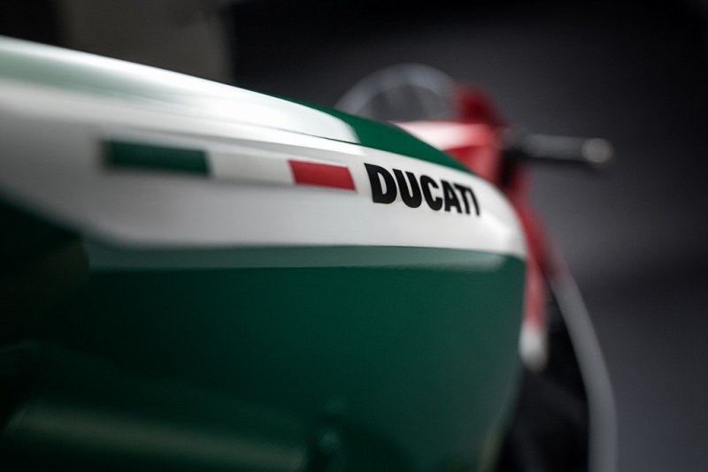 Ducati 1299 Panigale R Final Edition: rozlučka s legendou - 22 - 1 Ducati 1299 Panigale R Final Edition13