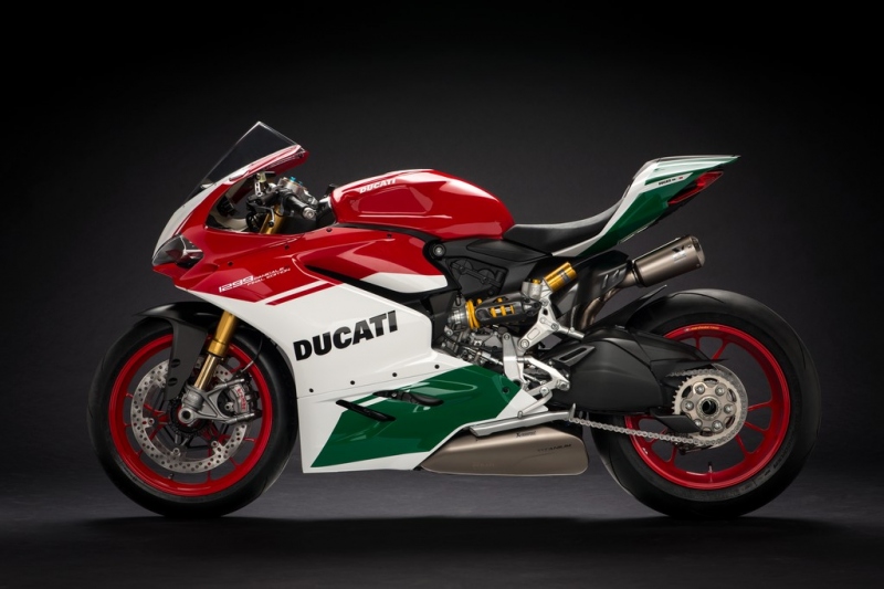 Ducati 1299 Panigale R Final Edition: rozlučka s legendou - 17 - 1 Ducati 1299 Panigale R Final Edition25
