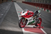 1 Ducati 1299 Panigale R Final Edition4
