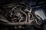 2 Ducati 2016 Diavel Carbon19