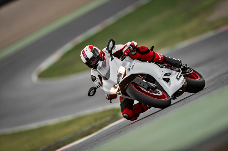 Ducati Panigale 959 2016: s vyšším výkonem - 11 - 1 Ducati 959 Panigale19