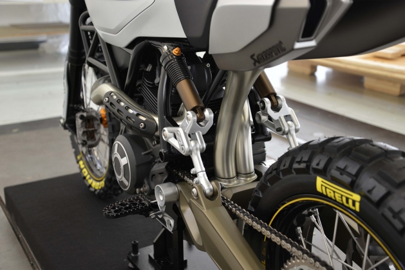 Ducati Scrambler: DS koncept od Alex Earle - 3 - 1 Ducati Desert Sled DS koncept (2)