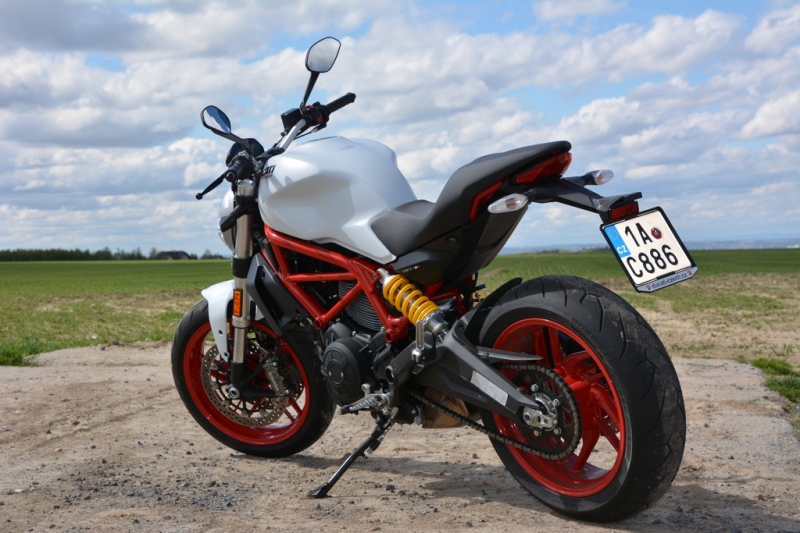 Test Ducati Monster 797: mrštná příšerka - 3 - 1 Ducati Monster 797 test (11)