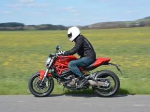 Test Ducati Monster 821: Kdo potřebuje víc?