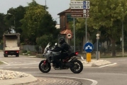 Ducati Multistrada V4 spy foto