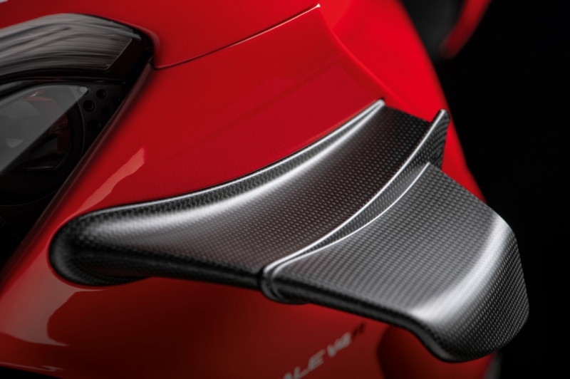 Ducati Panigale V4 R 2019: s aerodynamickými křidélky - 27 - 1 Ducati Panigale V4 R (13)