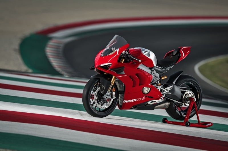 Ducati Panigale V4 R 2019: s aerodynamickými křidélky - 1 - 1 Ducati Panigale V4 R (3)