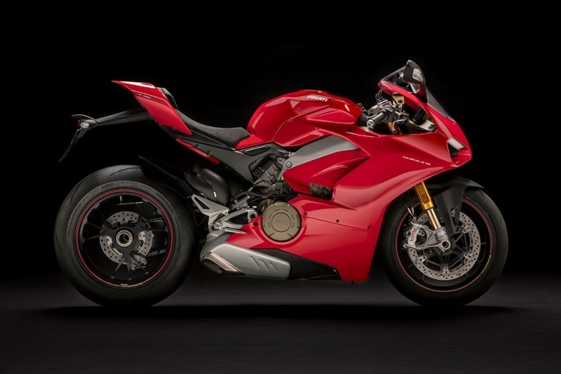 Ducati Panigale V4 a V4 Speciale: nová generace superbiků - 2 - 1 Ducati Panigale V4 (2)