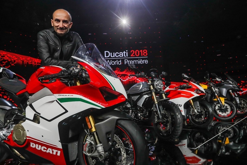 Ducati Panigale V4 a V4 Speciale: nová generace superbiků - 13 - 1 Ducati Panigale V4 (12)