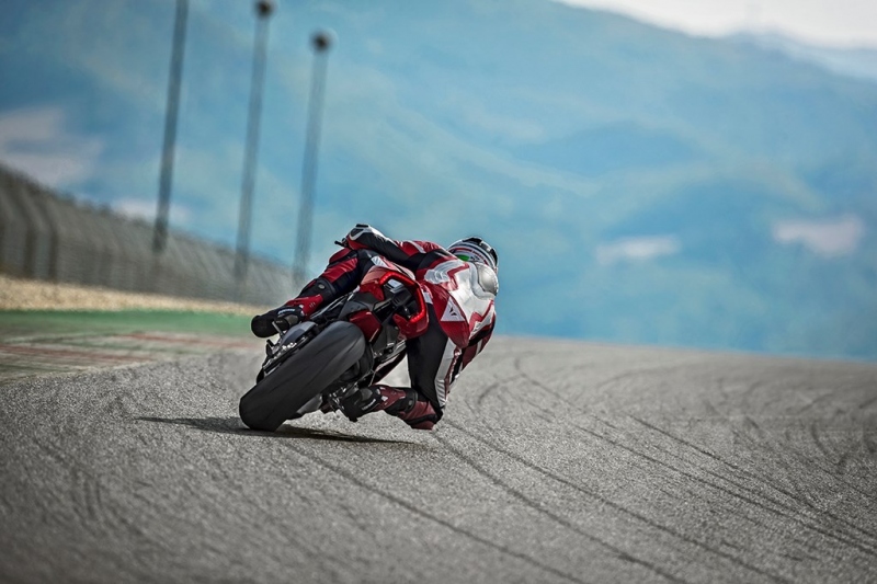 Ducati Panigale V4 a V4 Speciale: nová generace superbiků - 7 - 1 Ducati Panigale V4 (7)