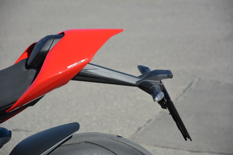 Test Ducati Panigale V4: peklo na zemi - 22 - 1 Ducati Panigale V4 test (13)