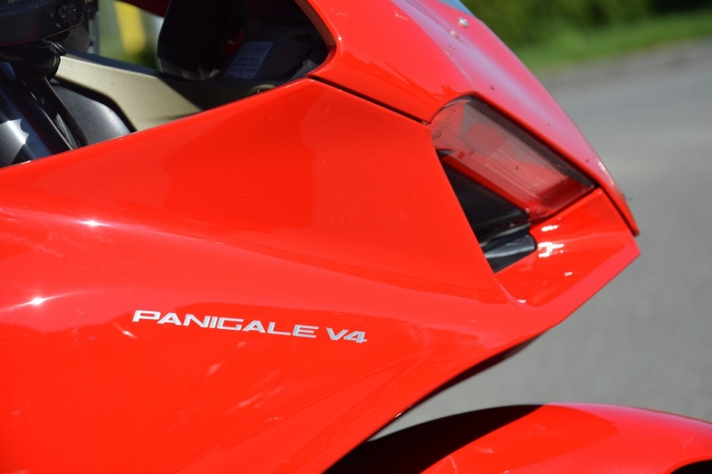 Test Ducati Panigale V4: peklo na zemi - 27 - 1 Ducati Panigale V4 test (23)