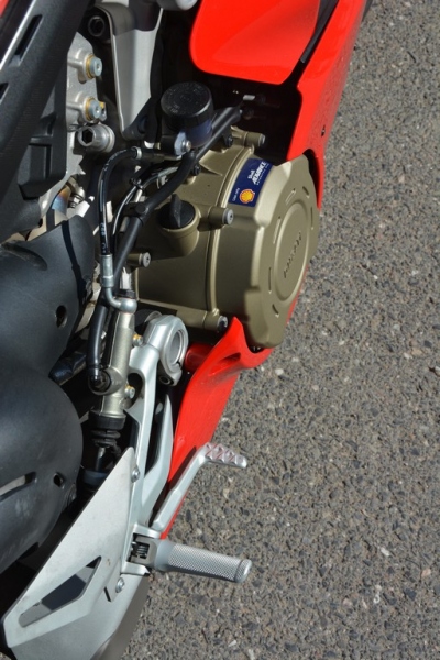 Test Ducati Panigale V4: peklo na zemi - 10 - 1 Ducati Panigale V4 test (5)