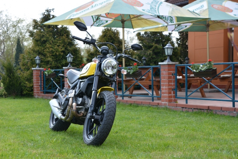 Test Ducati Scrambler Icon 2015: módní retro doplněk - 12 - 1 Ducati Scrambler 2015 test14