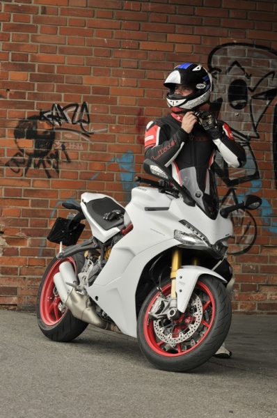 Test Ducati Supersport S: na okruh i na dovolenou - 2 - 1 Ducati Supersport S test (16)