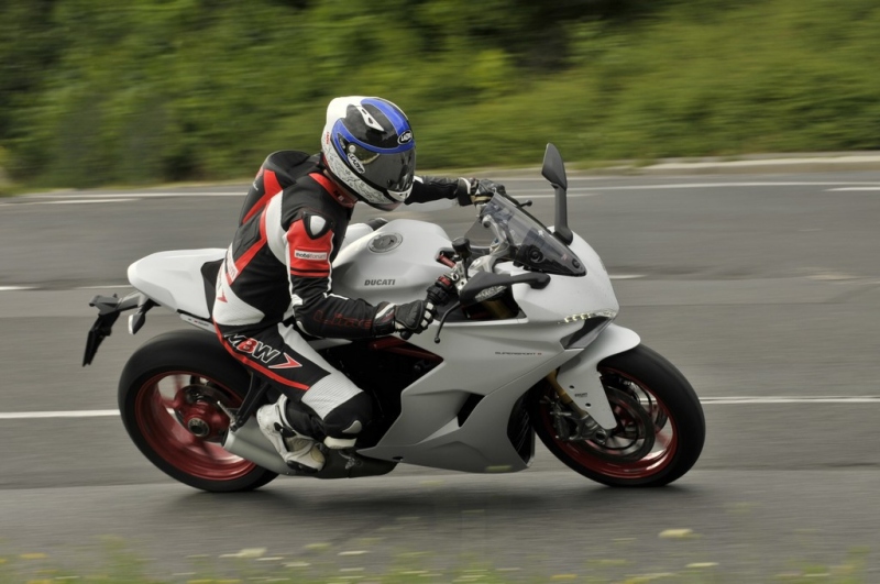 Test Ducati Supersport S: na okruh i na dovolenou - 23 - 1 Ducati Supersport S test (25)