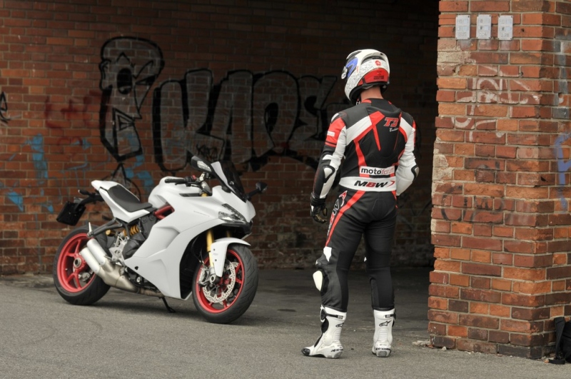 Test Ducati Supersport S: na okruh i na dovolenou - 17 - 1 Ducati Supersport S test (4)