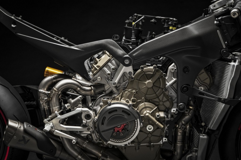 Ducati Superleggera V4: superlehká, supervýkonná - 11 - 2 Ducati V4 Superleggera 2020 (19)