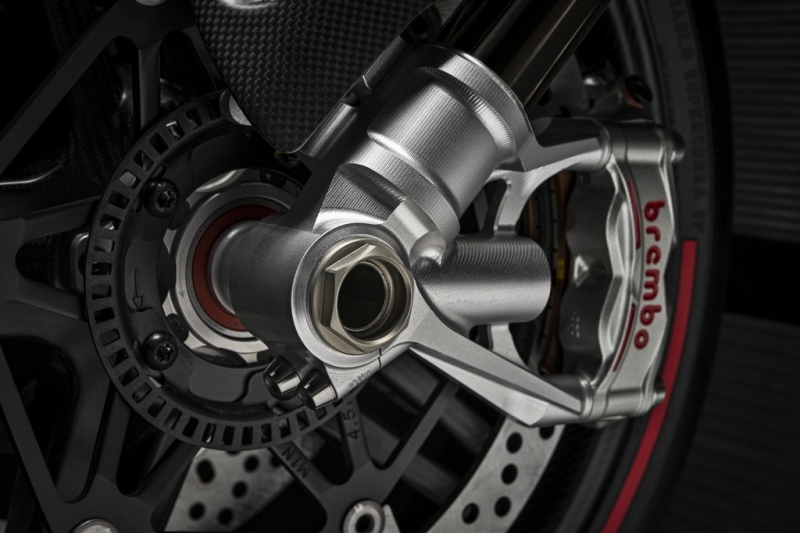 Ducati Superleggera V4: superlehká, supervýkonná - 17 - 2 Ducati V4 Superleggera 2020 (22)