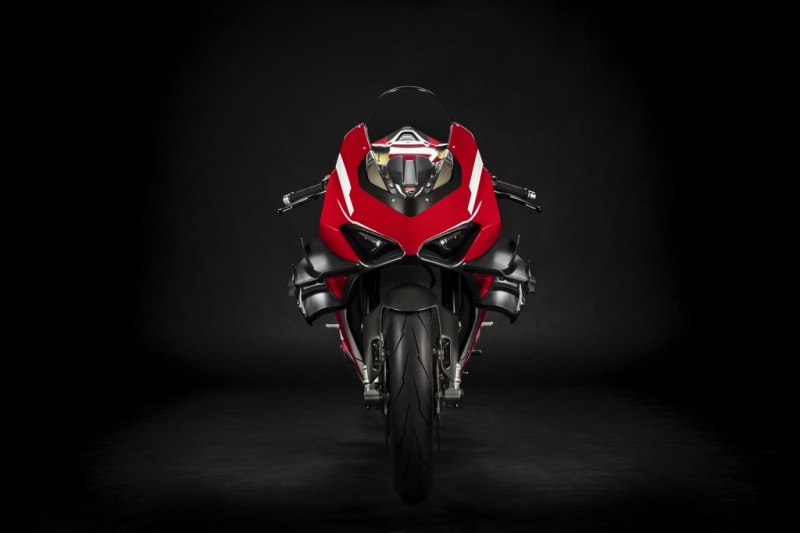 Ducati Superleggera V4: superlehká, supervýkonná - 4 - 2 Ducati V4 Superleggera 2020 (8)