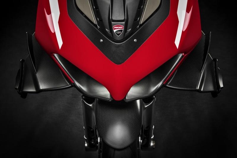 Ducati Superleggera V4: superlehká, supervýkonná - 6 - 2 Ducati V4 Superleggera 2020 (10)