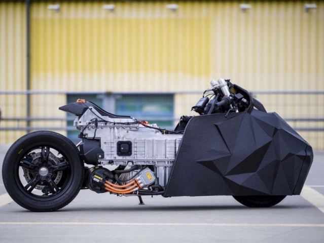 Hlavní obrázek k článku: E-LisaBad od Krautmotors: elektrický skútr