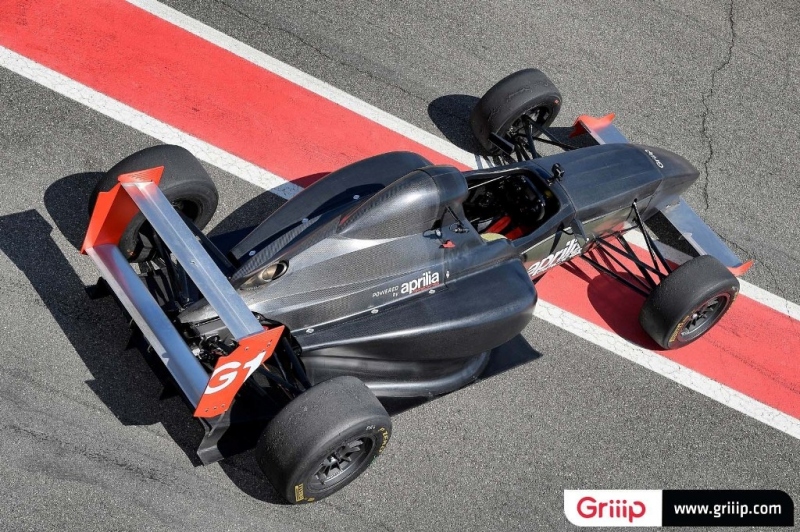 Griip G1 Formule 1000 s motorem z Aprilie RSV4 - 1 - 1 Griip G1 Aprilia (3)