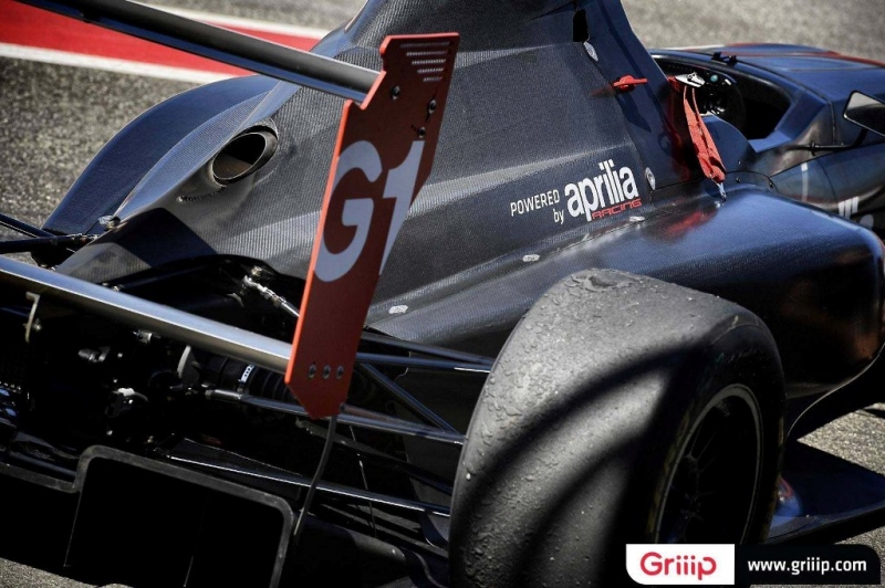 Griip G1 Formule 1000 s motorem z Aprilie RSV4 - 3 - 1 Griip G1 Aprilia (5)
