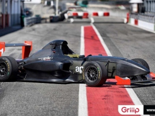 Griip G1 Formule 1000 s motorem z Aprilie RSV4
